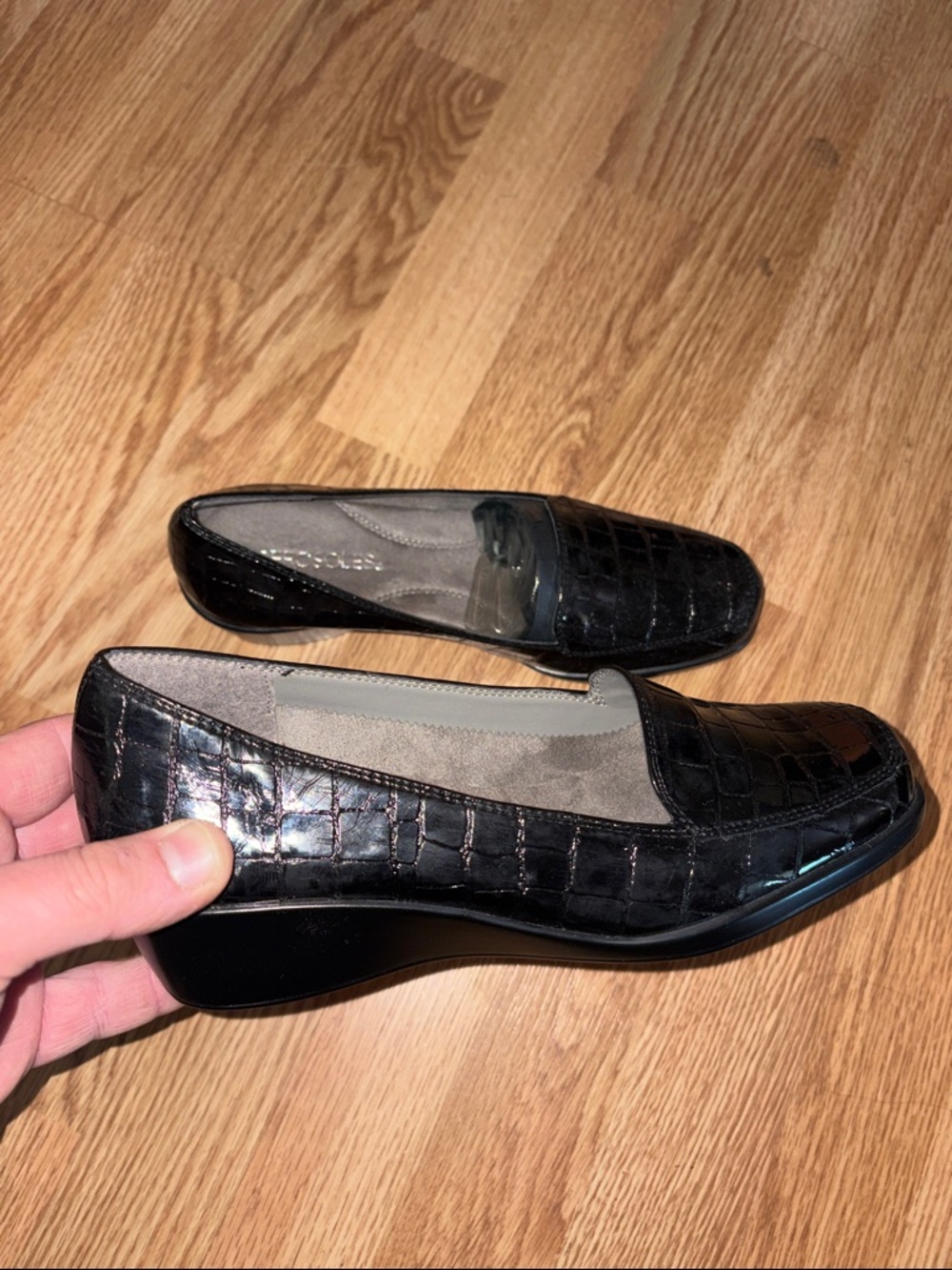 AEROSOLES Black Slip-On Loafers